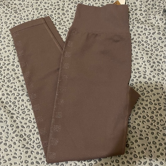 VICTORIA SECRET SPORTS TWO PIECE ACTIVEWEAR SET - Picture 3 of 3